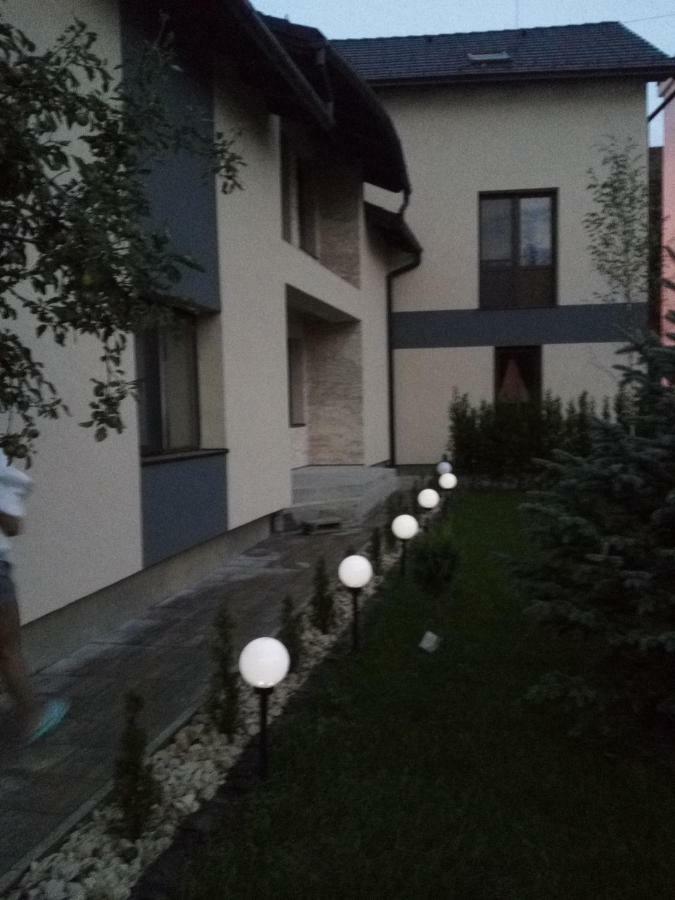 Wellion Hotel Covasna Exterior photo